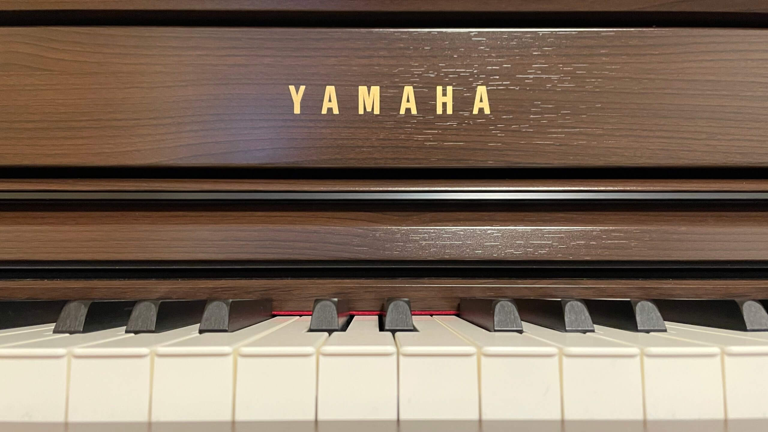 ヤマハの電子ピアノ『Clavinova (クラビノーバ) CLP-735』のレビューです | Code: HARDBOILED