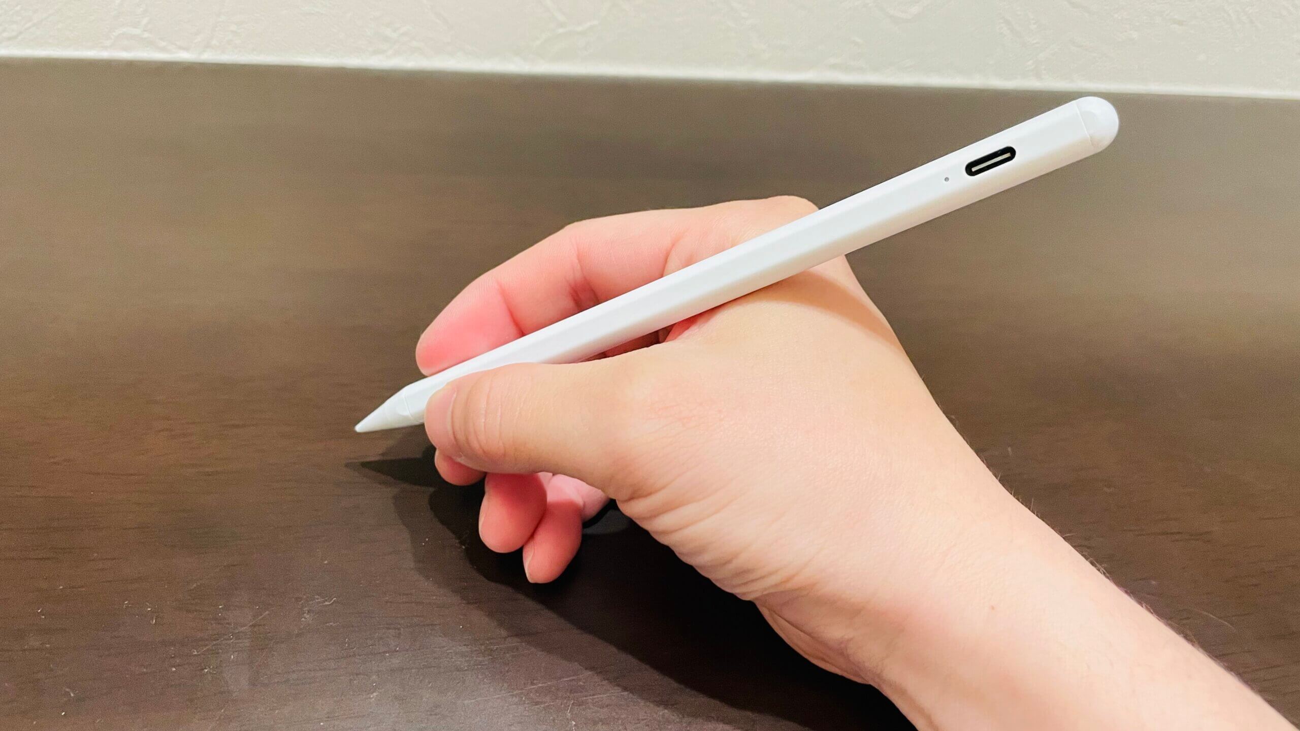 Apple Pencilの代わりがたったの3000円。イラストを描かないなら格安スタイラスペンで充分。